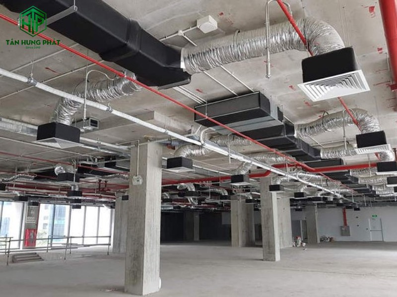Đối với hệ thống HVAC, máy nén khí thực hiện quá trình nén hơi lạnh, làm tăng nhiệt độ và áp suất của môi chất lạnh.