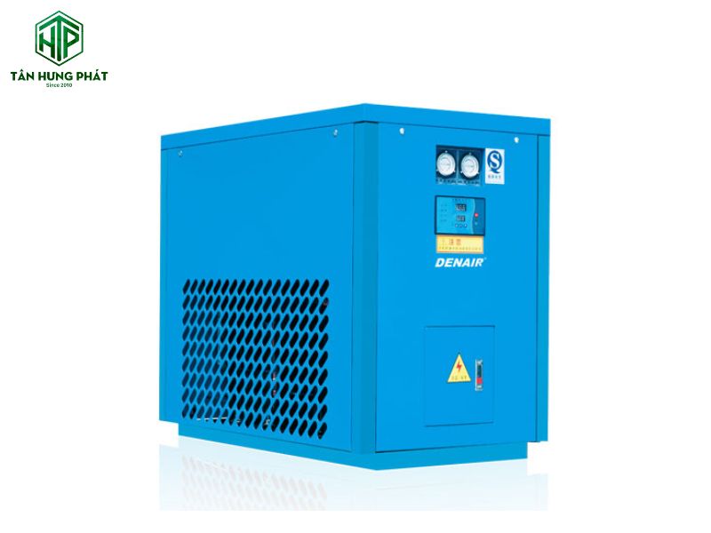 Máy sấy khí kiểu gas lạnh hoạt động dựa trên nguyên lý làm lạnh khí nén xuống một nhiệt độ nhất định để hơi nước ngưng tụ