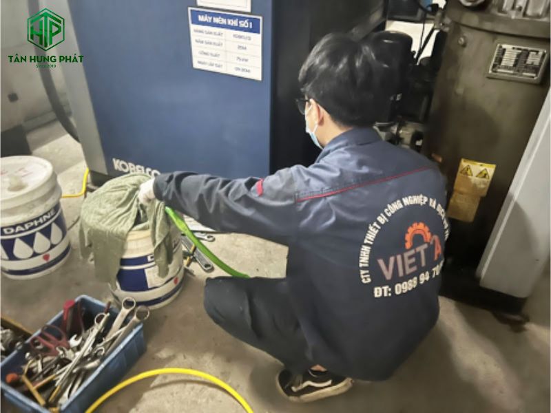 Khí Nén Việt Á là đơn vị chuyên cung cấp các giải pháp trọn gói cho hệ thống khí nén công nghiệp